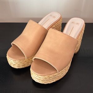 Mi.iM “Ashlyn” raffia sandals